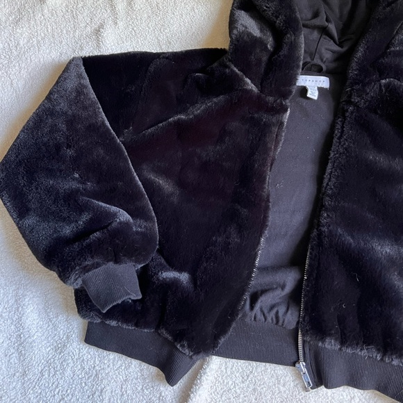 TopShop Faux Fur Jacket - Picture 4 of 6